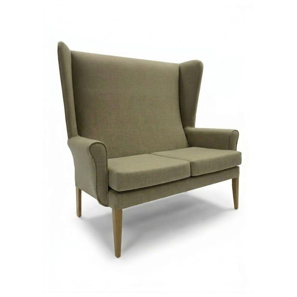 Quantum High Back Settee